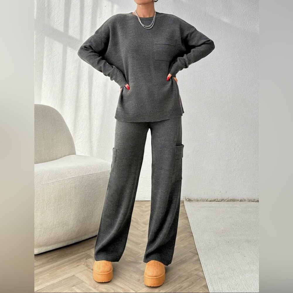 Women's Gray Knit Set Pocket Sweater